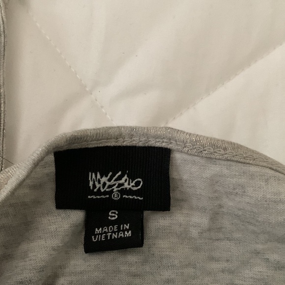 Top - Picture 2 of 3